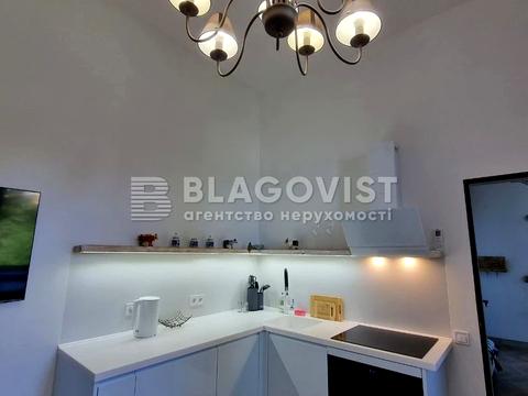 квартира за адресою Рейтарська вул., 25