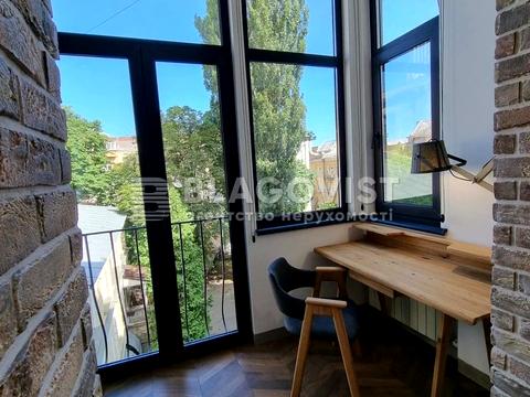 квартира за адресою Рейтарська вул., 25