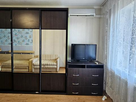 квартира по адресу Червоной Калины просп. (Владимира Маяковского), 81