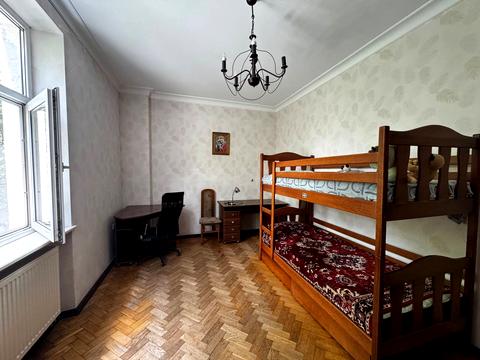 квартира за адресою Олекси Довбуша вул., 11
