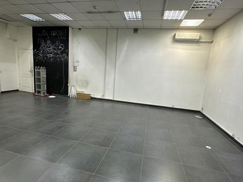 комерційна за адресою Дмитра Яворницького просп. (Карла Маркса), 57-М