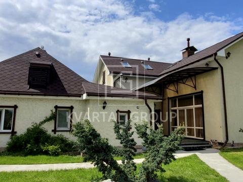будинок за адресою Січнева