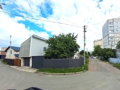 будинок за адресою Левка Лук'яненка просп. (Рокоссовського), 11