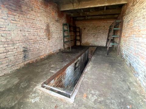 комерційна за адресою Андрія Шептицького вул. (Червоний Шлях), 2