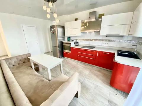 квартира за адресою Космічна вул., 3-А