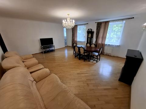 квартира по адресу Червоной Калины просп., 1