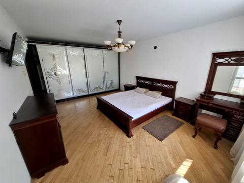 квартира по адресу Червоной Калины просп., 1