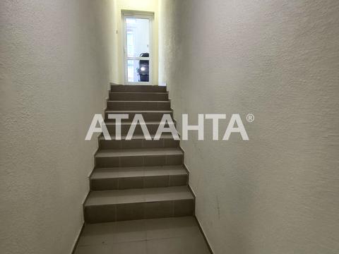 комерційна за адресою Яблунева вул., 4