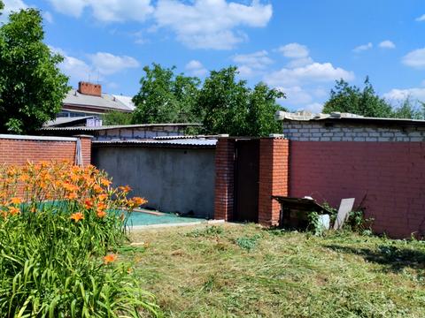 будинок за адресою Археологів вул. (Крилова), 126а