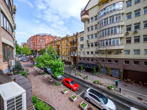 квартира по адресу Александра Конисского ул., 45-49
