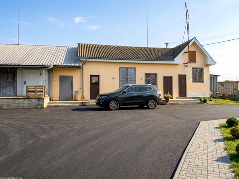 коммерческая по адресу Освіти, 4