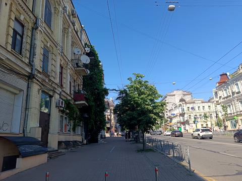 комерційна за адресою Симона Петлюри вул. (Комінтерну), 20а