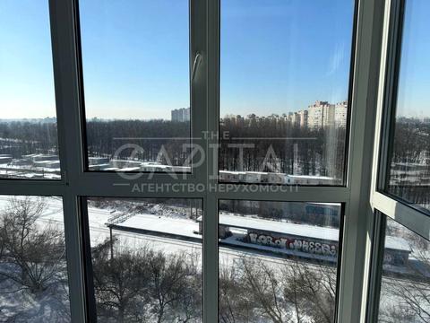 квартира за адресою Київ, Любомира Гузара просп. (Космонавта Комарова), 11