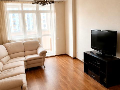 квартира за адресою Сім'ї Кульженків вул. (Петра Дегтяренка), 33