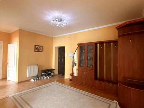 квартира по адресу Карпатської Січі ул., 8