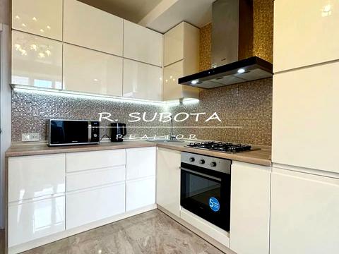 квартира за адресою Співдружності вул., 1