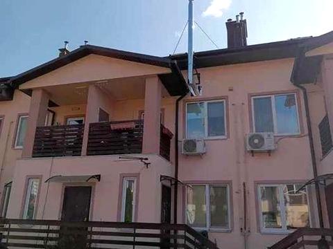 будинок за адресою с. Святопетрівське, Центральна вул.