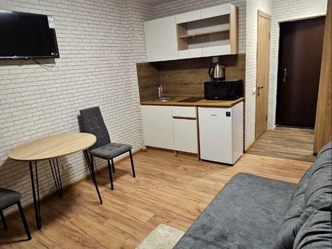 квартира за адресою Добровольців пров., 10