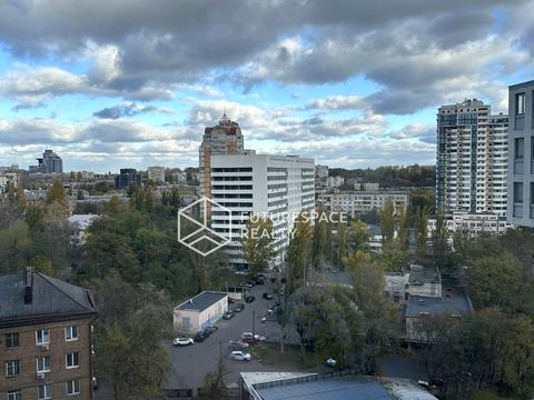 квартира за адресою Миколи Міхновського бульв. (Дружби народів), 14-16