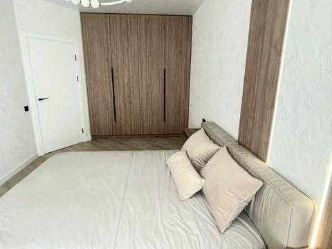 квартира по адресу Молодіжна ул., 8