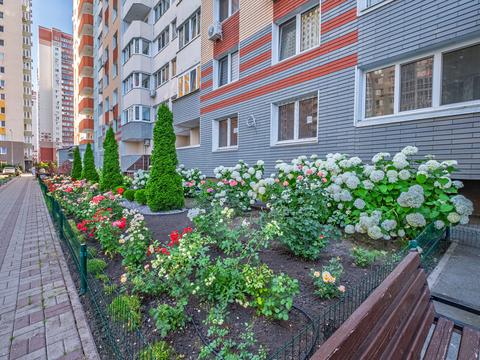 квартира за адресою Софії Русової вул., 7-А