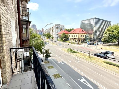 квартира по адресу Генерала Алмазова ул. (Кутузова), 9