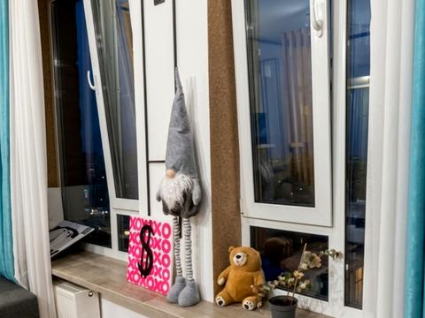 1869775632710195