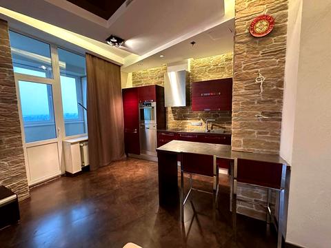 квартира за адресою Верховинна вул., 35