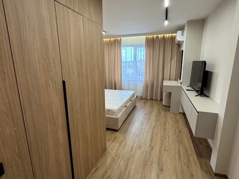 квартира по адресу Черновола ул., (Будинок 1)