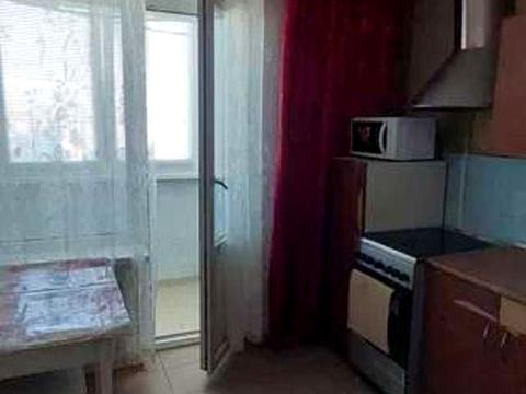 квартира за адресою Київ, Оноре де Бальзака вул., 68