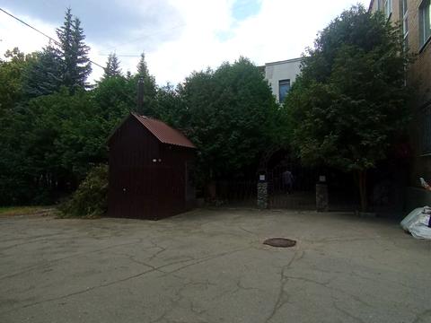 комерційна за адресою Миру пров., 3