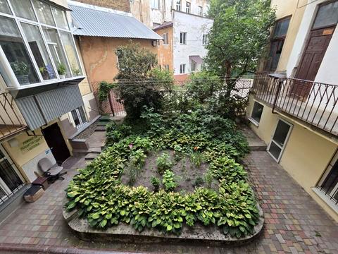 квартира за адресою Степана Бандери вул. (), 61