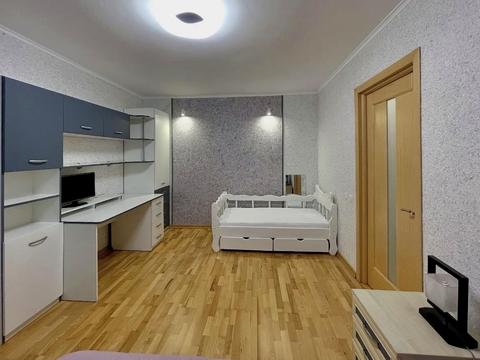 квартира за адресою Миколаївська вул., 8