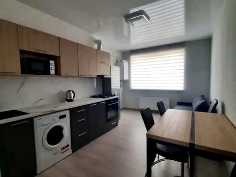 квартира за адресою Сімейна вул., 3