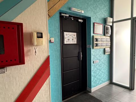 комерційна за адресою майдан Ірини Бугримової пл., 3