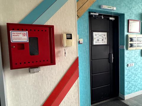 комерційна за адресою майдан Ірини Бугримової пл., 3
