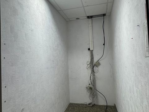 комерційна за адресою майдан Ірини Бугримової пл., 3