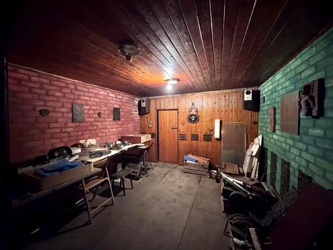 паркомісце за адресою Кривий Ріг, Балхаська вул., 1