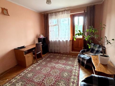 квартира за адресою Гната Хоткевича вул., 36