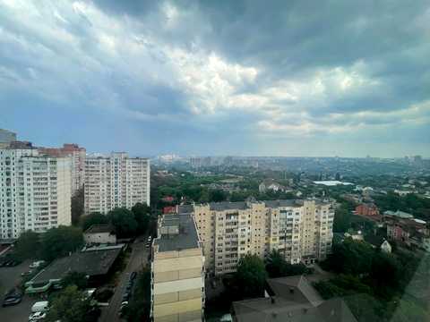 квартира за адресою Клінічна вул., 23/25