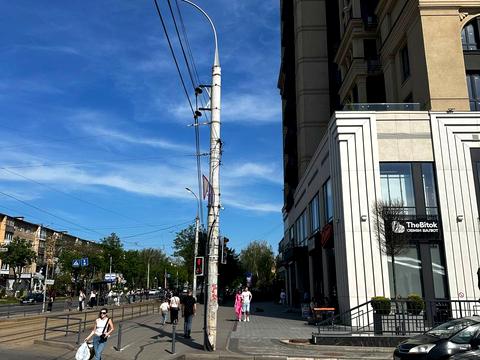 квартира за адресою Космонавтів просп., 49