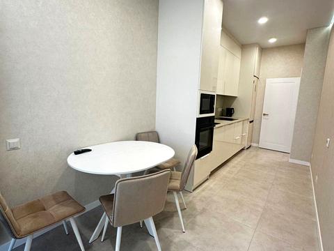 квартира за адресою Космонавтів просп., 49