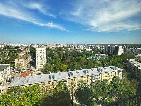 квартира за адресою Космонавтів просп., 49