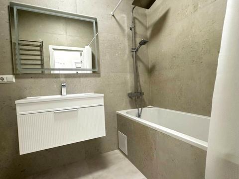 квартира за адресою Космонавтів просп., 49