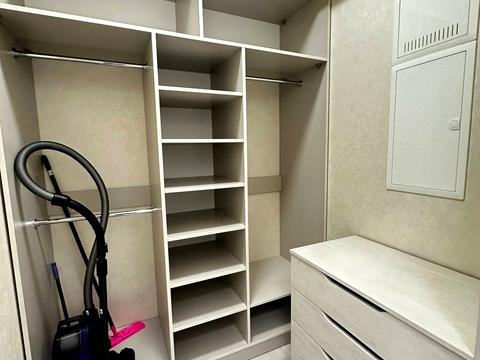квартира за адресою Космонавтів просп., 49