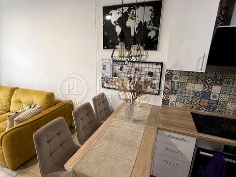 квартира за адресою Київ, Регенераторна вул., 4 к16