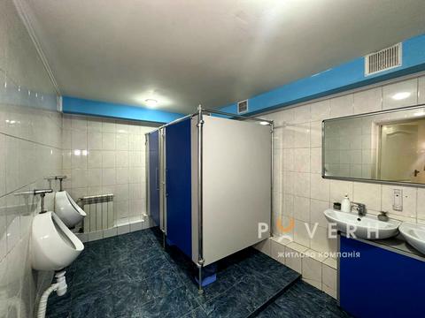 комерційна за адресою Симона Петлюри вул., 8