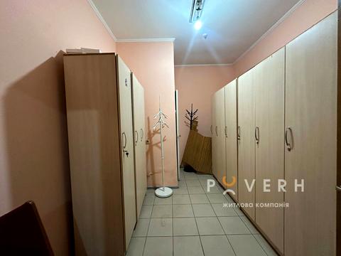 комерційна за адресою Симона Петлюри вул., 8
