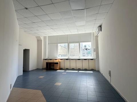 комерційна за адресою Князя Ярослава Мудрого вул. (Ленінградська), 68к9