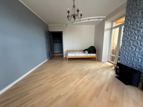 квартира за адресою Степана Бандери вул., 10в